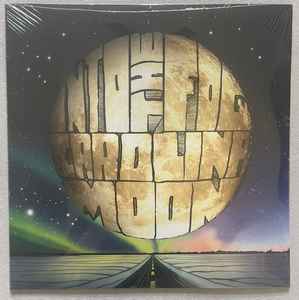 Into The Fog -- Carolina Moon (x)
