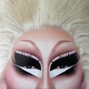 Mattel, Trixie -- The Blonde & Pink Albums